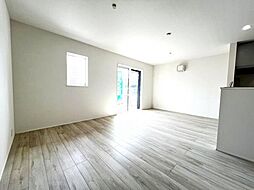 流山松ケ丘5丁目 　2号棟