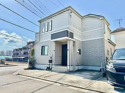 南東道路の角地。駐車場2台分。ぜひ現地でご確認ください。