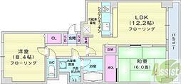 パシフィック近代美術館前
