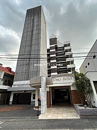 ユンヌ・ホワイエ