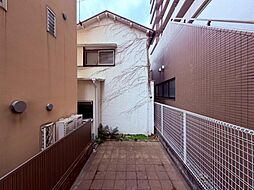 都心主要エリアへの交通アクセスに恵まれた立地の建築条件付売地