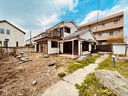 敷地約98坪のゆとりある広さ×8DKの贅沢な住まい