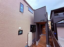 家族の笑顔が集まる、陽光あふれる開放的な住空間 C号棟