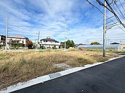 草加市新善町　南北両面道路に面した　建築条件なし売地