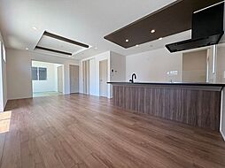 名取市美田園8丁目　新築戸建　全3棟　2号棟