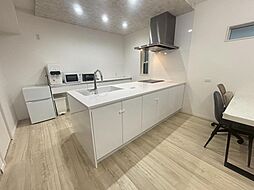 明るさ・省エネ・使いやすさを兼ね備えた、長池町の築浅3LDK。