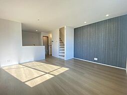 グレイスウッド 子安　新築一戸建て　B号棟