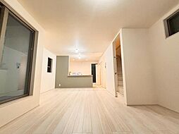 リーブルガーデンエス小向西町4丁目　新築一戸建て　2号棟