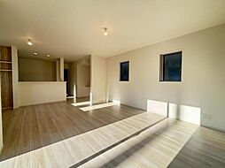 戸塚区原宿5丁目　新築一戸建て　4期1号棟