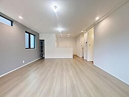 グレイスウッド上末吉III　新築一戸建て　B号棟