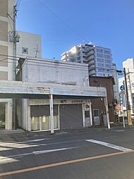 築山町8-25