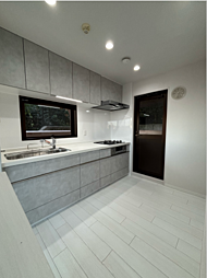 ヴェルビュ川西 401