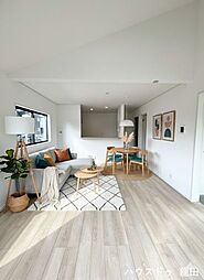 クレイドルガーデン東区戸島第7　1号棟