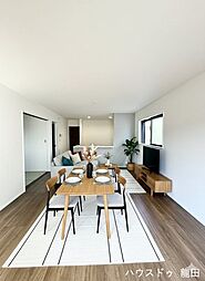 リーブルガーデン北区鶴羽田第七　1号棟