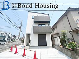 収納豊富・お車2台駐車可能　魚住町西岡