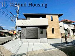 南西角地で陽当り・通風良好 お車2台駐車可能 高津橋