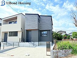 お車並列2台駐車可・お洒落な外観　福吉台　全３棟　3号棟