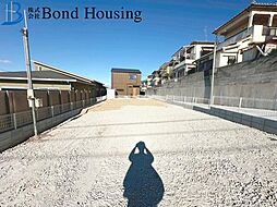 お車並列3台駐車可・WIC等収納豊富　魚住町金ケ崎　限定1棟