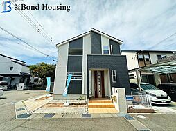 角地に付き開放感あり　魚住町西岡　中古戸建