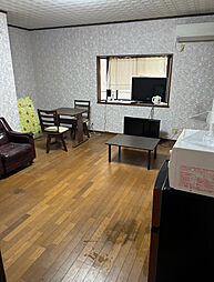 津島市鹿伏兎町下春日台の一戸建て