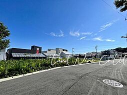 南向き高台の開放的な景色　自由設計で憧れを実現　9号地