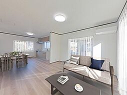 四日市市北小松町　戸建て