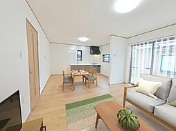 桑名市赤尾台2丁目　戸建て