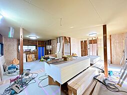 鈴鹿市自由ヶ丘2丁目　戸建て