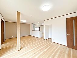 鈴鹿市自由ヶ丘2丁目　戸建て