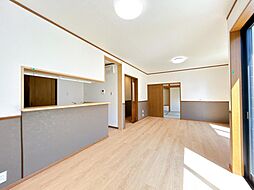 四日市市釆女町　戸建て