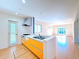 四日市市曙町　戸建て