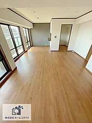 クラウンハイム豊中柴原モノレール駅前