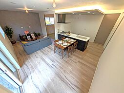 松戸市高塚新田　ハウスメーカー施工　太陽光付き長期優良住宅