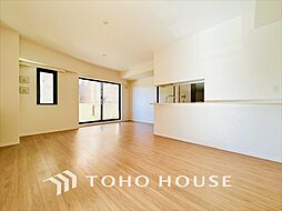 レアシス国立大学通り