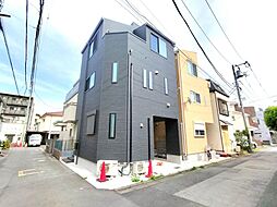 屋上バルコニー・車庫付き、角地に佇む価値住宅