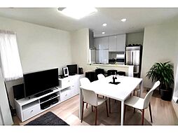 ヘーベルハウス（軽量鉄骨造）南東角地の邸宅