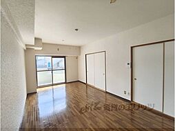 ヴィルヌーブエスト 205