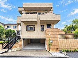 ガレージ付×LDK24帖の3SLDKの邸宅です