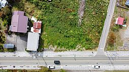 清里駅徒歩4分。県道沿いの好立地で、事業をカタチに。