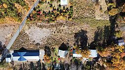 南アルプスを望む、贅沢なスケールの土地。