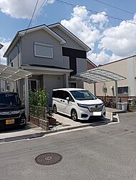 3台駐車可、太陽光発電付・南向きバルコニー・築９年の売家