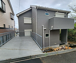 横浜市中区本郷町　新築戸建