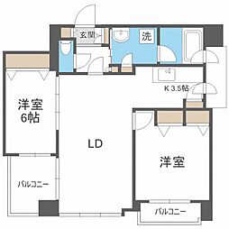 ノヴァ知事公館前