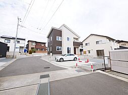 甲斐市龍地　令和4年築中古戸建　北西角地　車4台　ロフト有