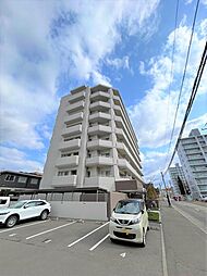 セントレイジ中央図書館前