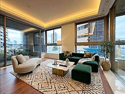 ロイヤルシーズン六本木