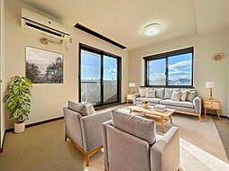 ロイヤルシャトー南大泉214号室