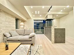 ラコント新宿セントラルパークアパートメント