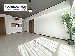 クラウンハイム豊中柴原モノレール駅前