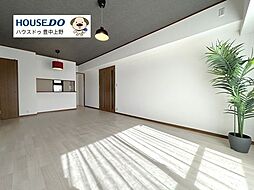 クラウンハイム豊中柴原モノレール駅前